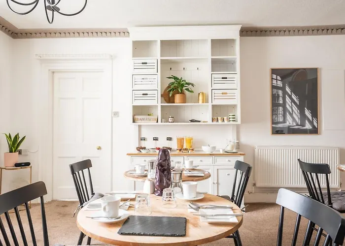 Lyme Townhouse