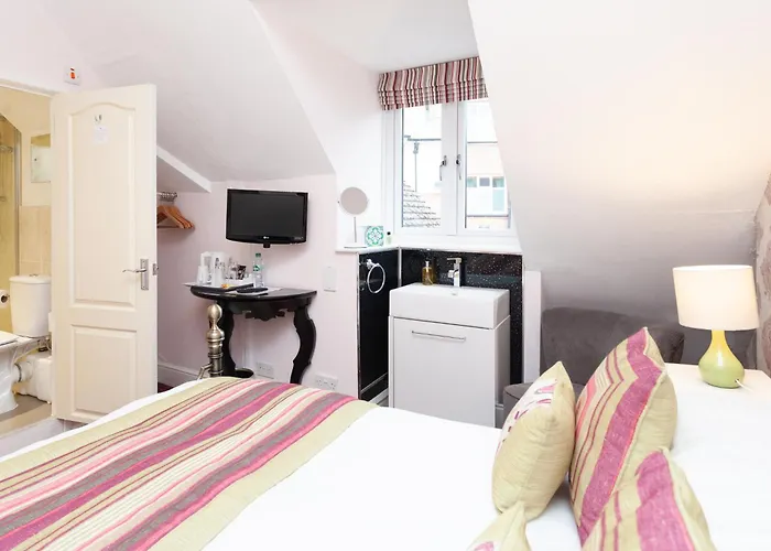 The Ravenswood B&B
